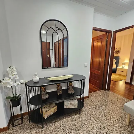 Center By Luxistay Apartment