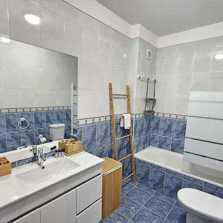 Center By Luxistay Apartment