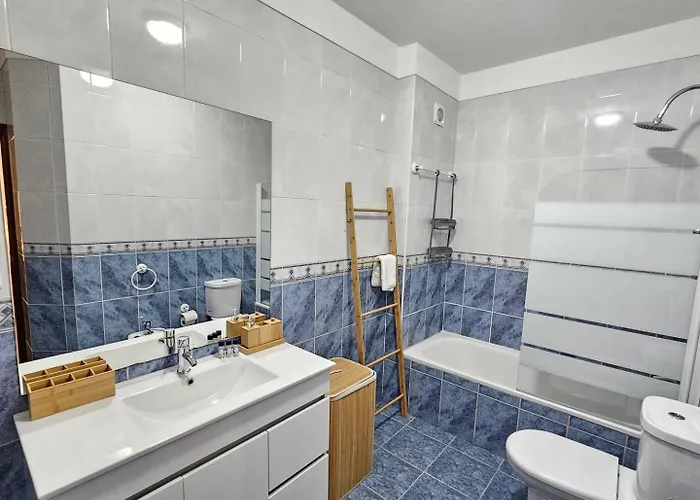 Center By Luxistay Apartment